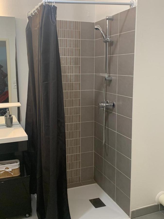Appartement Lac Rose - Parking, Metro, Jusqu'A 4 Personnes Marseilles Exterior foto